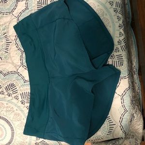 NWOT Lululemon speed up short 2.5”